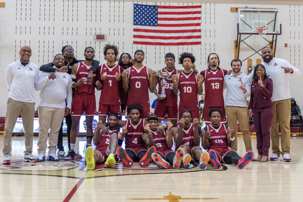 CoachMJ_Gainey's tweet image. Year 2 ✅

17-9

2026 NSAC Tournament Champs
1st, 2nd, 3rd Team Conference Players
3 USCAA All-Americans

Through adversity, we stayed together, grew together, and won together. More to come…

#Builders
#BuiltDifferent
#TTP