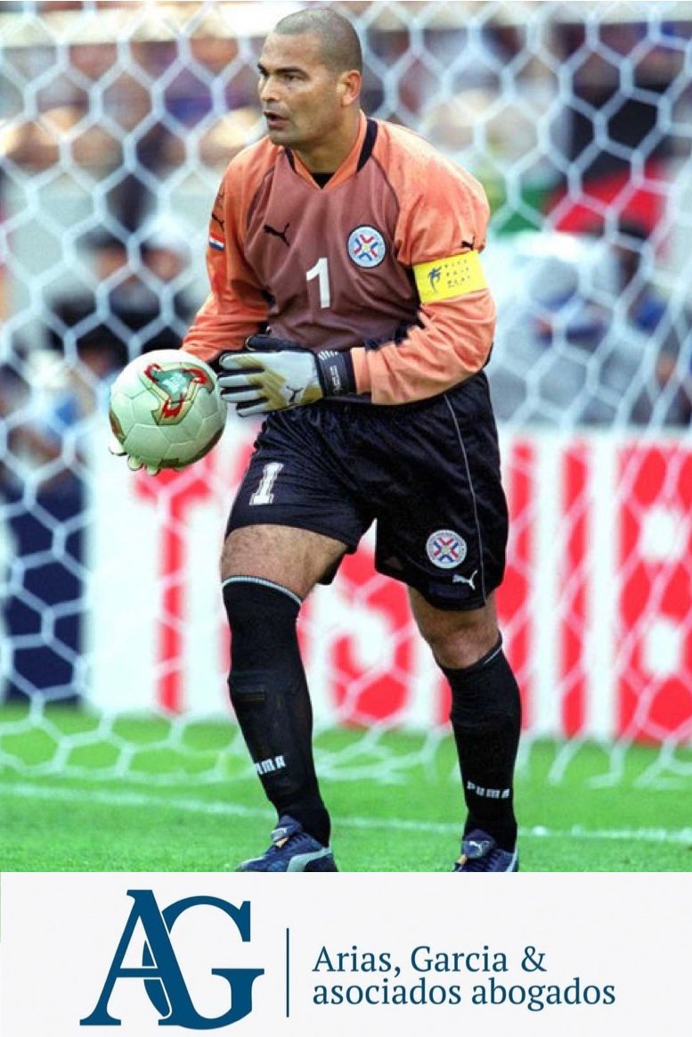 José Luis Chilavert en <a href="/Universo970py/">Universo 970 AM</a> y <a href="/SomosGEN/">GEN</a>:

“Sin saber de que él podía ser nacionalizado, ya había manifestado que Alfaro debería tener en cuenta a Gastón Olveira, tiene la experiencia necesaria, juega partidos importantes, reúne las condiciones para estar en la nómina de