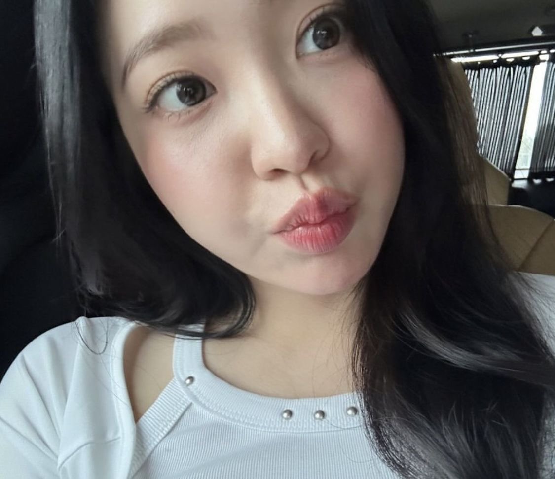 ecadumps's tweet photo. gak manyun tipes https://t.co/cSAcfwcOg2