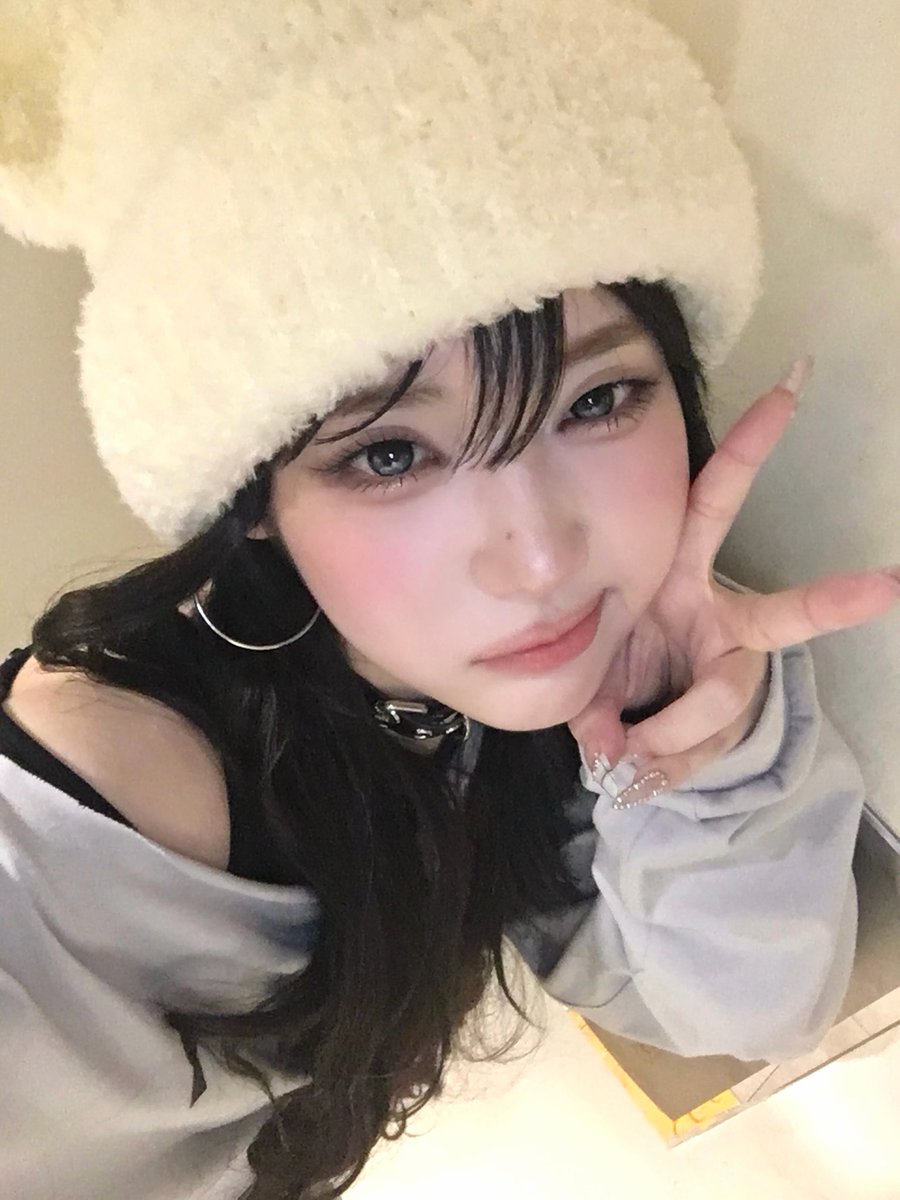 블루 tweet media