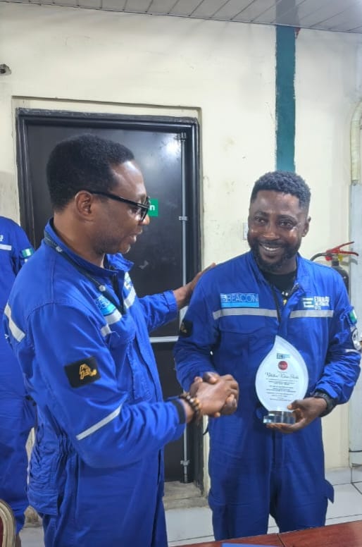 emeraldcfze's tweet photo. Safety milestone achieved: 100,000 man-hours with a perfect record.

Management awarded our HSE Department today. Zero lost time injuries. Zero recordable injuries.
Well done to the HSE team and all personnel who made this happen.

#HSE #SafetyMilestone #WorkplaceSafety #ZeroHarm #EmeraldIndustrial #SafetyAchievement #Nigeria