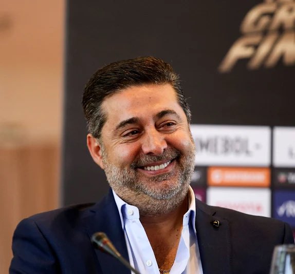 betovaldez's tweet image. Mientras la discusión pública se distrae con la macro, en las sombras se consolidó la sociedad más poderosa de 2026: el eje Daniel Angelici - Darío Wasserman.
 Este "pacto de caballeros" se quedó con las llaves de la Justicia y la billetera del BNA

Con la llegada de Wasserman a