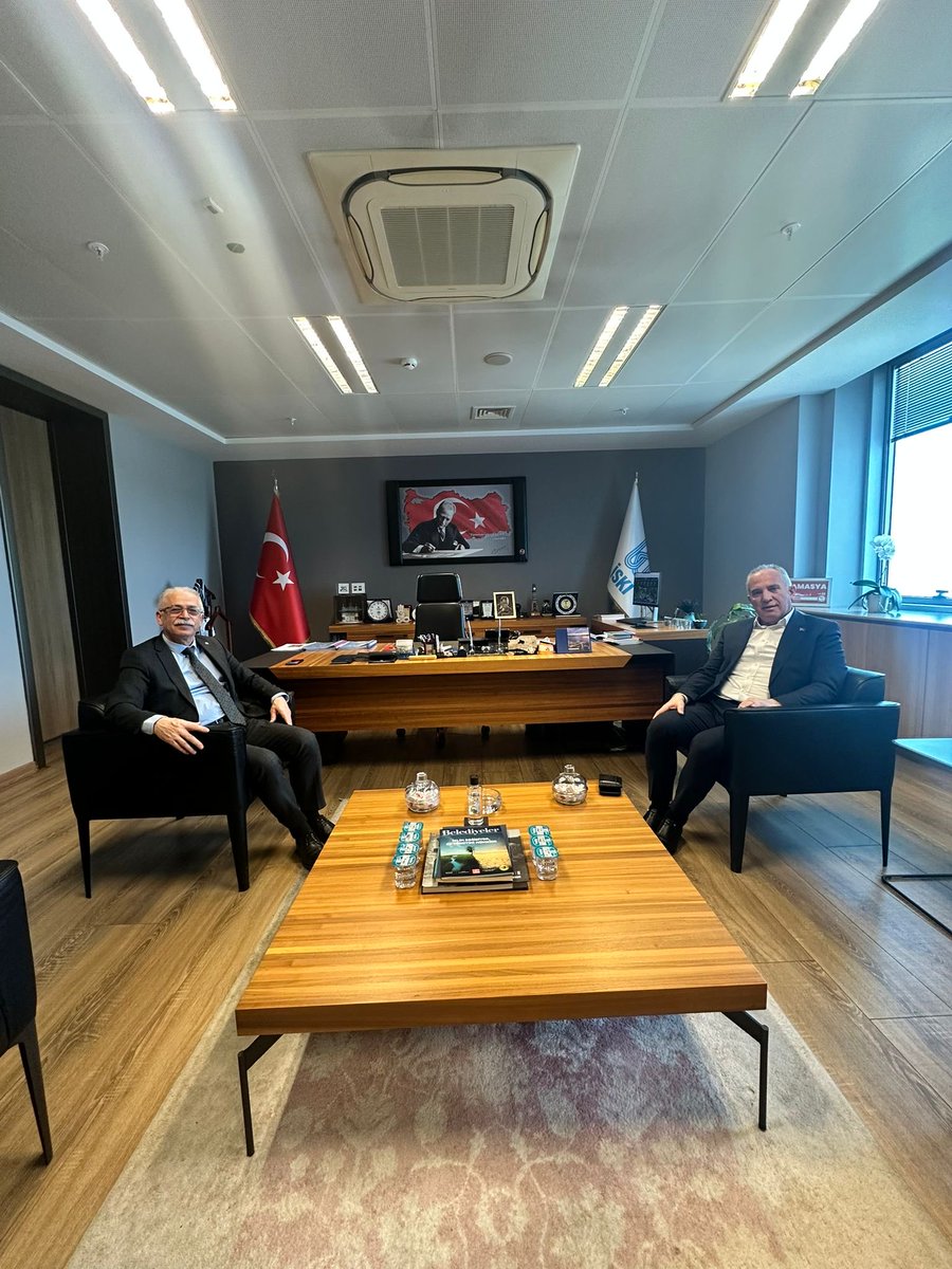 vahitdogan_iski's tweet photo. Amasya ili Taşova İlçesi Belediye Başkanımız Kıymetli hemşerim Sayın Ömer Özalp’i kurumumuzda ağırlamaktan memnuniyet duyduk. Nazik ziyaretleri için kendilerine teşekkür ederiz https://t.co/N3QML8ZBlw
