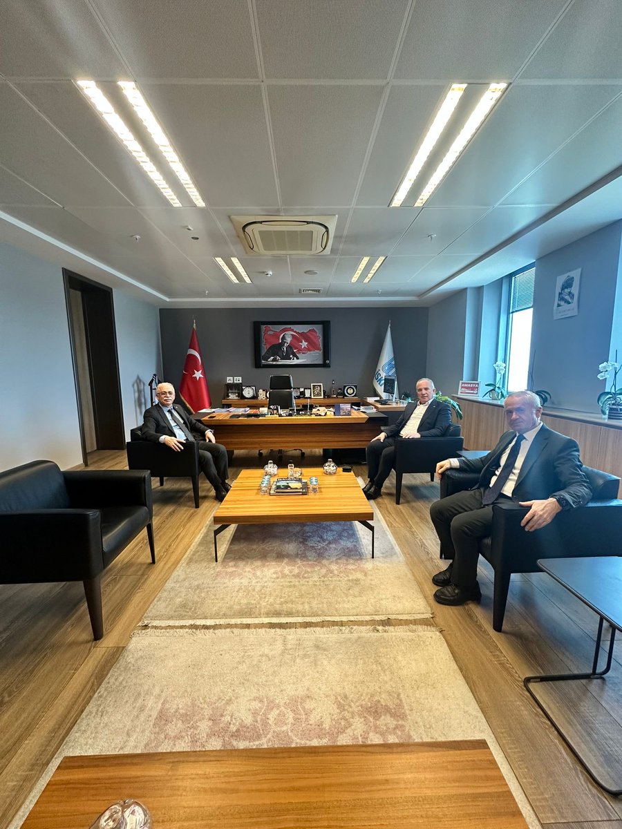 vahitdogan_iski's tweet photo. Amasya ili Taşova İlçesi Belediye Başkanımız Kıymetli hemşerim Sayın Ömer Özalp’i kurumumuzda ağırlamaktan memnuniyet duyduk. Nazik ziyaretleri için kendilerine teşekkür ederiz https://t.co/N3QML8ZBlw