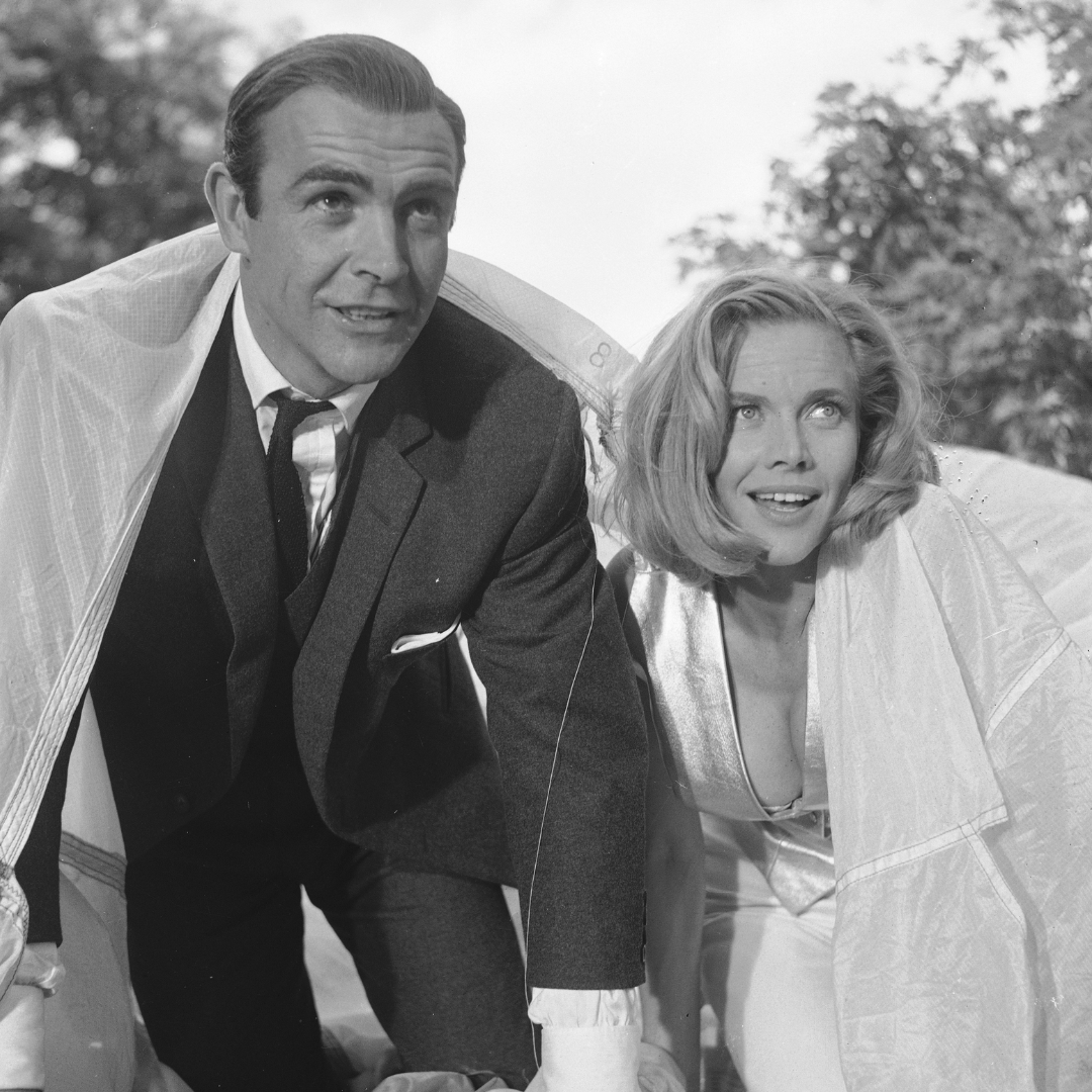 James Bond tweet media