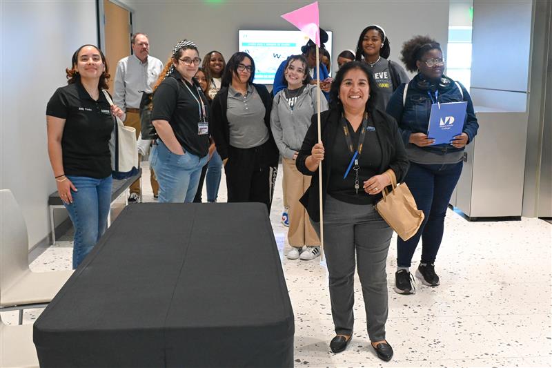 MDCappr's tweet image. During #CTEMonth, @MDCollege welcomed @MDCPS high school students for 2026 MDC CTE Student Day and STEM Day at MDC Homestead Campus. Students explored hands-on demos, connected with faculty, and discovered pathways in CTE, STEM, and apprenticeship leading to real careers.