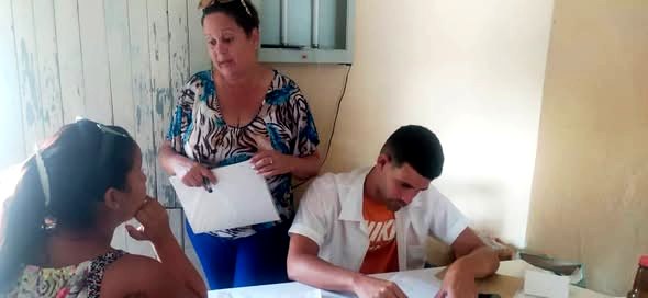 JulioAntonioTe3's tweet photo. Fortale #Imías la Dinámica Familiar para el Bienestar de Gestantes en el Consultorio Médico de la Familia 16 EPCOM .Por parte  de la Dirección General de Salud del Municipio.@LazaroCast79834 @AdrielDeCuba
@yoeaberob1 @RPlayita68944 https://t.co/Je34lGTgfn