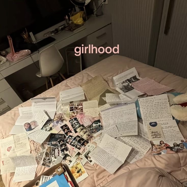 girlsay. tweet media