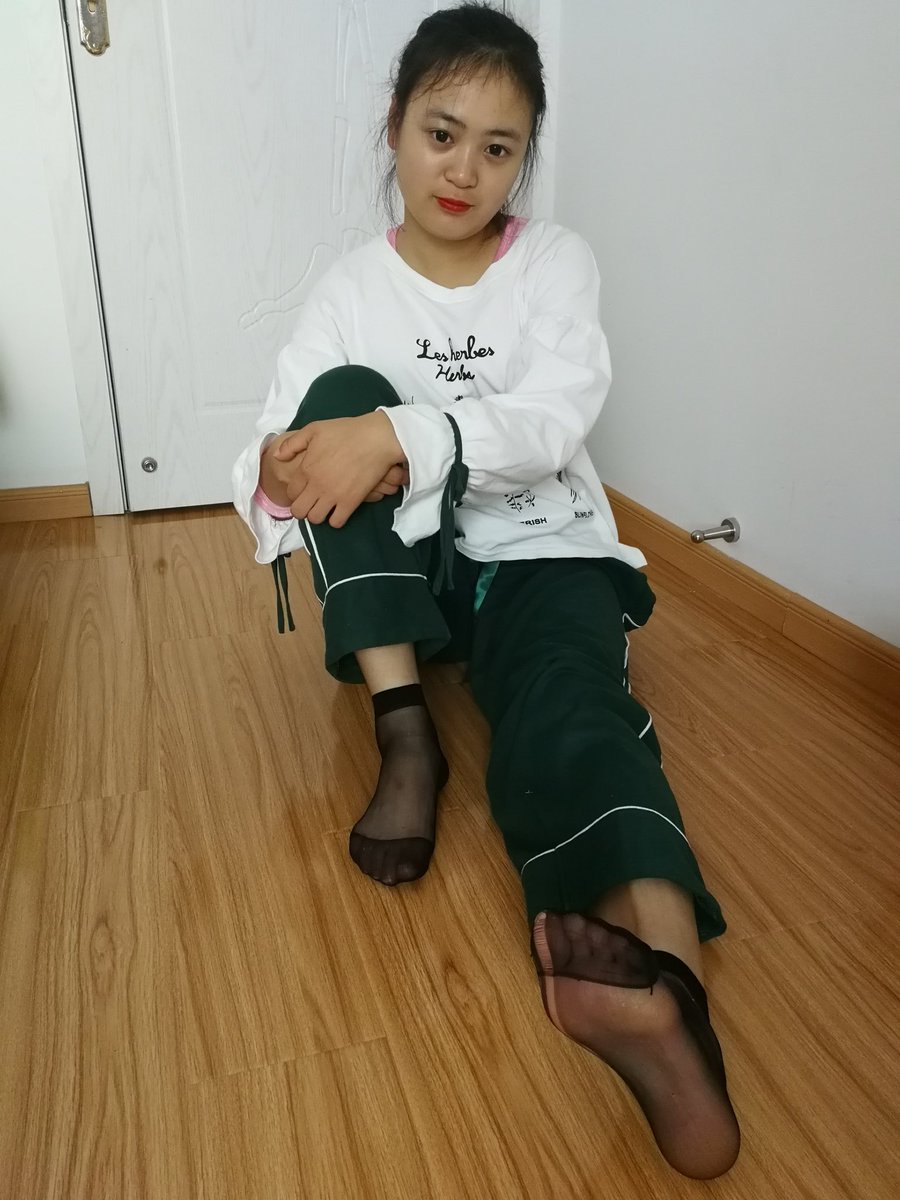 jkl4io's tweet photo. #短丝 #短丝袜 #丝足 第225套 https://t.co/KyXcFKnJRr
