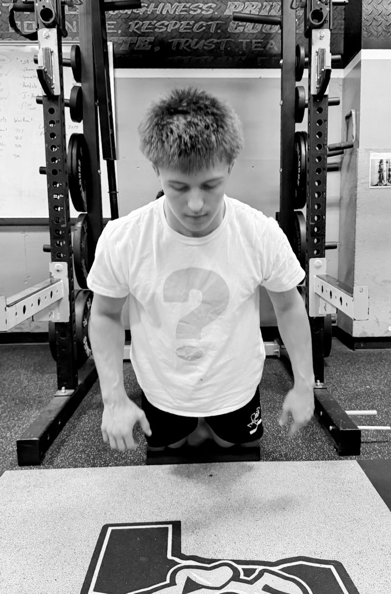 CoachColvin7's tweet photo. Locked In! Testing Next Week!  

Anchored: “Beliefs that are core convictions &amp; impossible to change an individuals mind about.  New evidence /information won’t change their belief”.
⚓️⚓️⚓️ https://t.co/VGr7LqkkJh