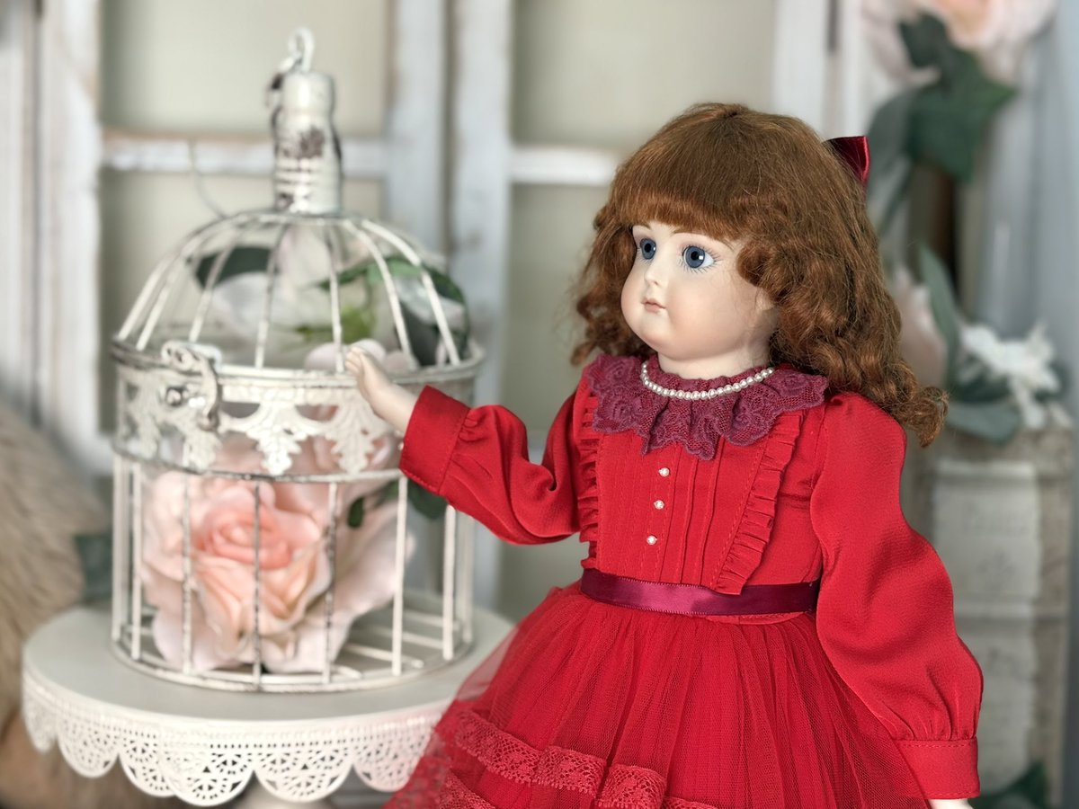 この時習い始めたビスクドールちゃん、長い時を経て完成いたしました