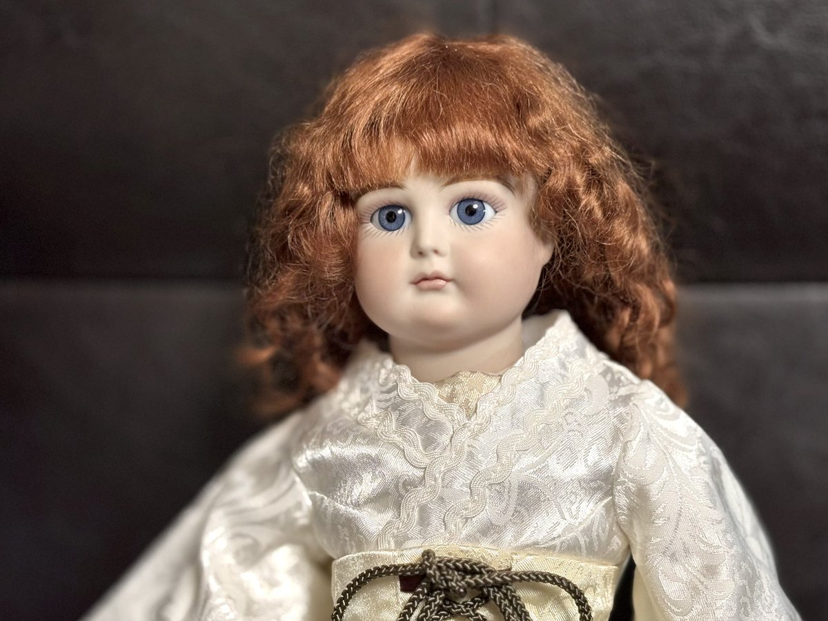 この時習い始めたビスクドールちゃん、長い時を経て完成いたしました