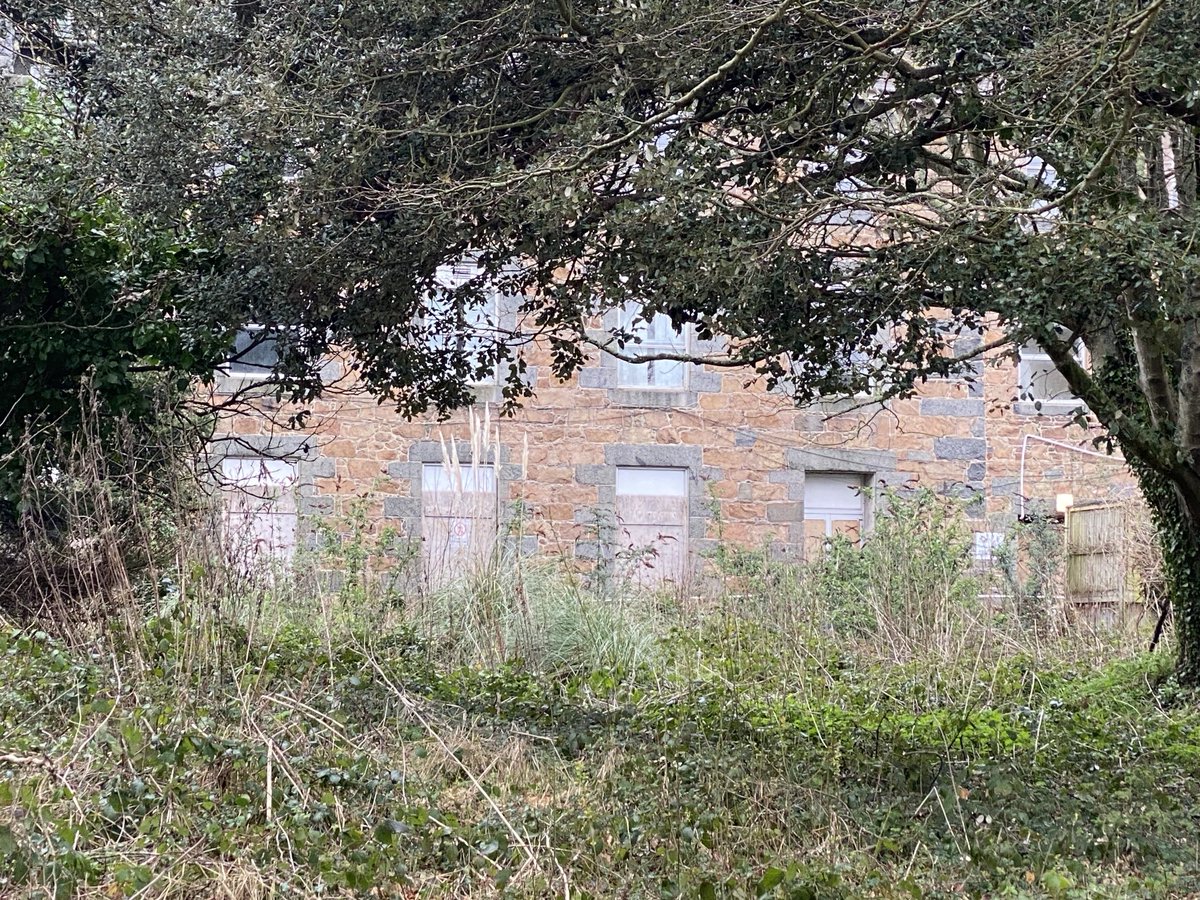 Perhaps the President Deputy Inder and committee members of the Development Planning Authority could serve a notice on P&amp;R/⁦<a href="/Govgg/">States of Guernsey</a> to sort out the shocking state of the Castel Hospital site, even get it delisted and developed on with some urgency