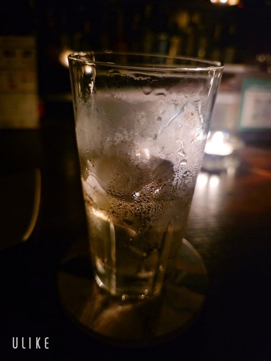 yumiho_0329's tweet photo. いつものBARに辿り着きました
#BarChairs 
#新小岩 https://t.co/OdYABc3qyk