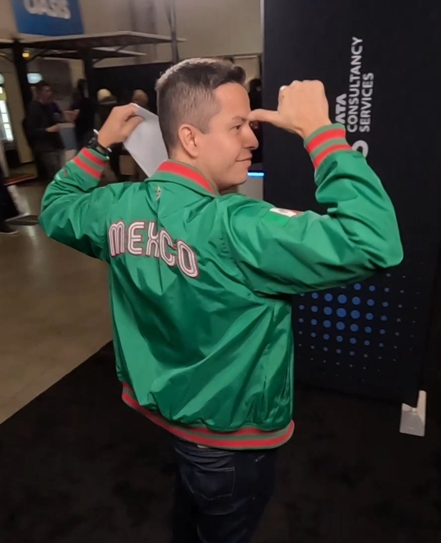 masos007's tweet photo. 'Tamos ready para apoyar con todo a @MexicoBeis en este #WorldBaseballClassic . HASTA DONDE TOPE HDSPM (Hoy Dios Sabe Podemos Mandarla lejos) https://t.co/pzQPWCEh6y