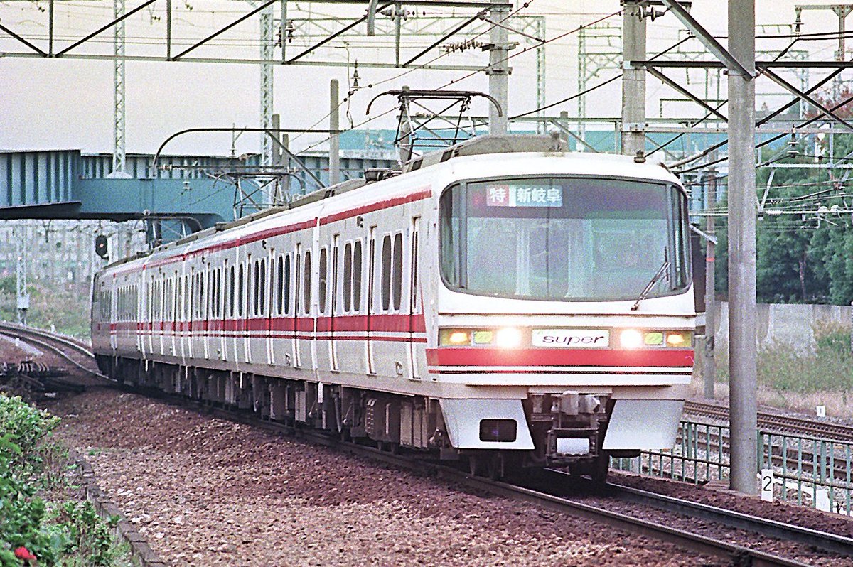 名鉄1030/1230系 一部指定席特急 新岐阜行き 神宮前駅にて