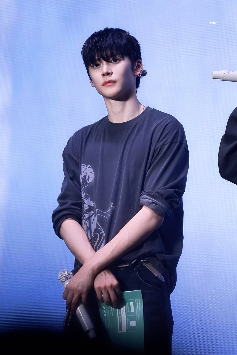 puppy010319's tweet photo. 260306 👀

#EUNSEOK #은석 #ウンソク #RIIZE #라이즈 #ライズ https://t.co/QyY8UfJl27