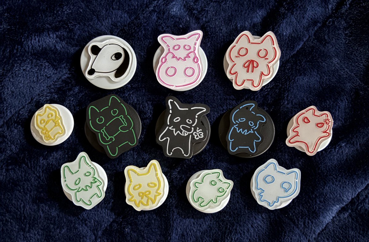 アンブレラマーク、ヘアクリップ追加いたしました！！
新作は、マグネット、ミニ鏡になります！

明日から2日間よろしくお願いいたします！！