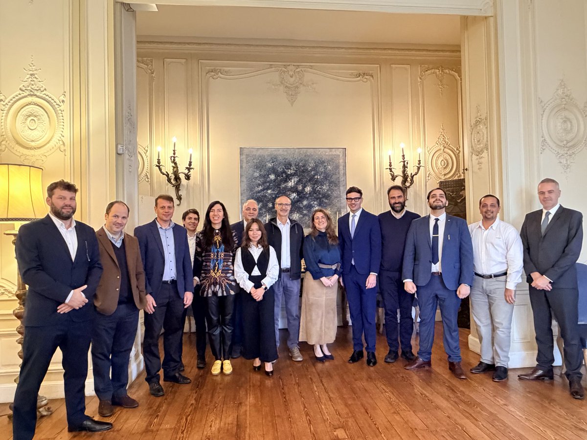 Argentina in UK tweet media