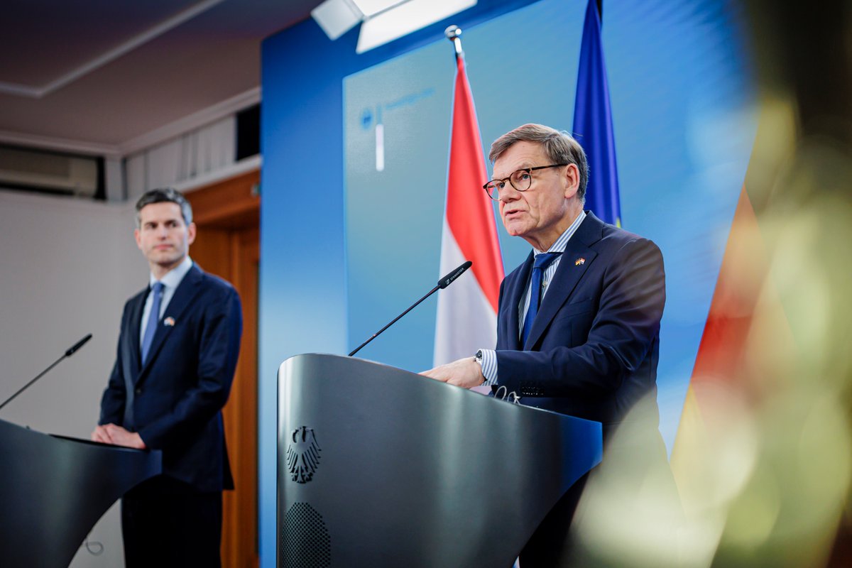 Die Bedeutung 🇩🇪🇳🇱 Beziehungen ist von unschätzbarem Wert. Wir sind Nachbarn, Freunde und Partner, auch in der EU und der NATO. Genau aus diesem Grund habe ich <a href="/AussenMinDE/">Johann Wadephul</a> schnellstmöglich besucht. Wir sprachen über den Konflikt mit dem Iran und andere Herausforderungen. 1/2