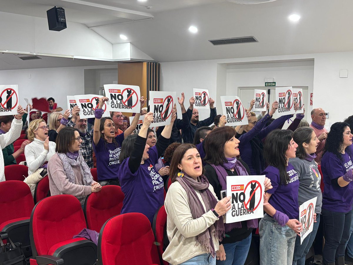 yolandaferrand6's tweet photo. Hui estem en l'assemblea commemorativa del 8 de març Dia Internacional de les Dones en la seu de @ccoopv a València #8M2026 #PoderQueConstrueix#FeminismeSindical https://t.co/oUrZoHAh91