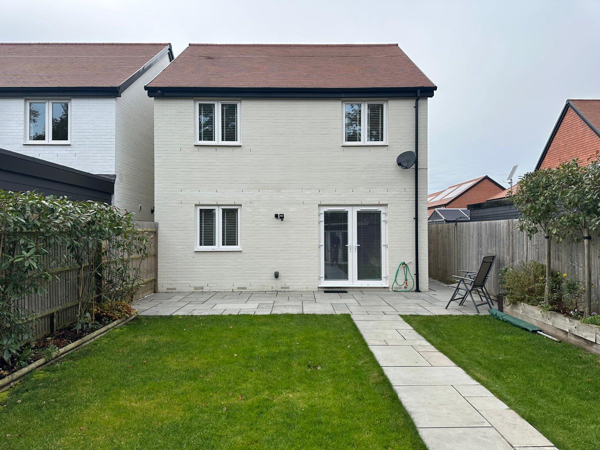 exec_windows's tweet photo. Swipe for before ➡🙌

@huphome  Transformation completed in Waterlooville, adding value &amp; useable space to the property!

For all enquiries:
🌐https://t.co/zaBritCylF
✉sales@executivewindows.com
☎02392 613316
📌PO7 3DU https://t.co/SEkMVyifN6