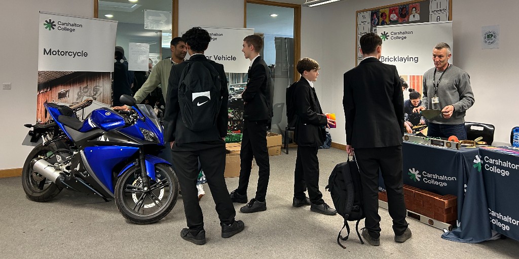 Merton College tweet media