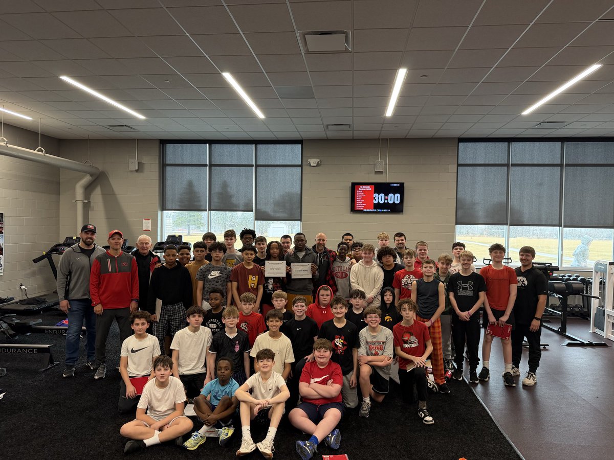 Mitchell Moore tweet media