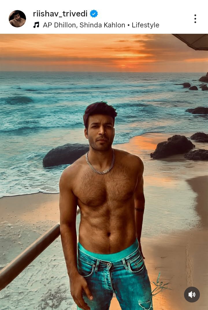 CelebiesBuzz tweet media