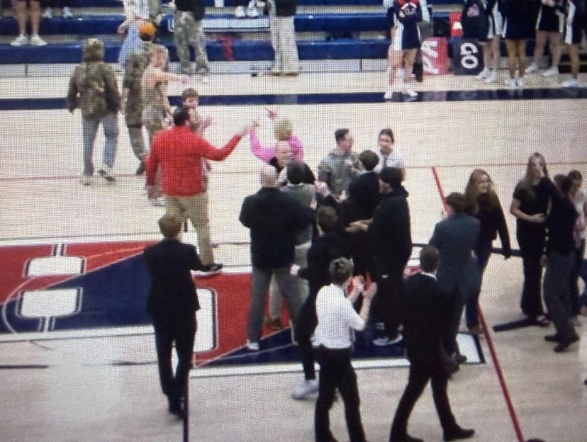 HHPatsStool tweet media