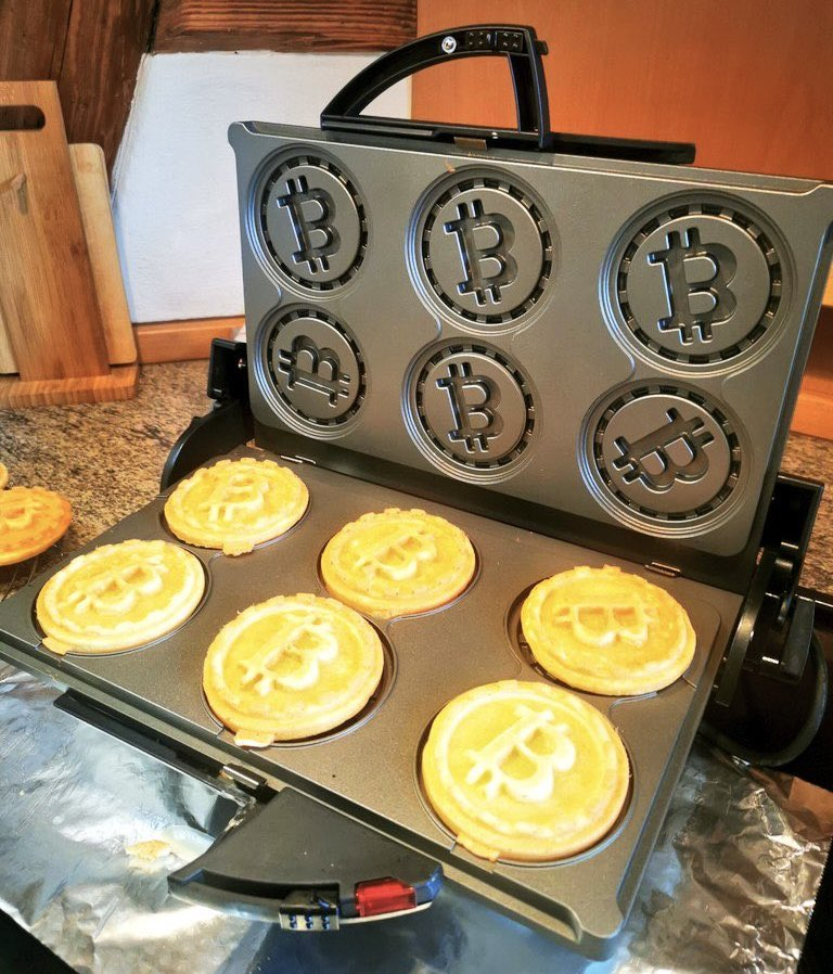 TheBitcoinConf's tweet photo. GM, HAPPY FRIDAY!☀️ https://t.co/t7ptNbgIGg