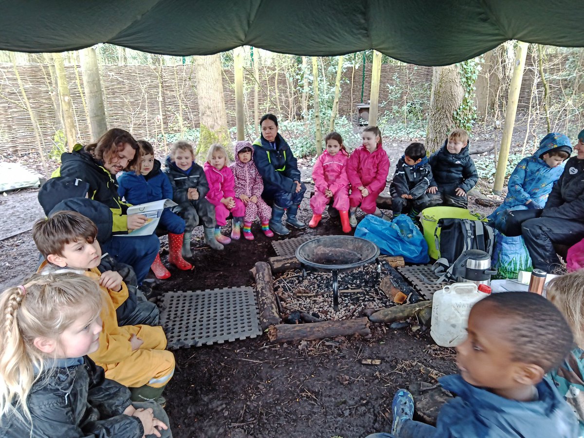 Miss Dennett tweet media