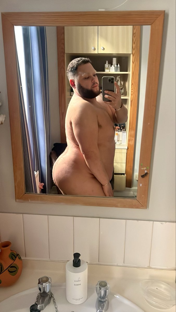 RealJuJuX's tweet photo. #gay #chubby #realjujux #gaygordinho #onlyfans #chubbybear #nautyboy https://t.co/z0DswRSQii