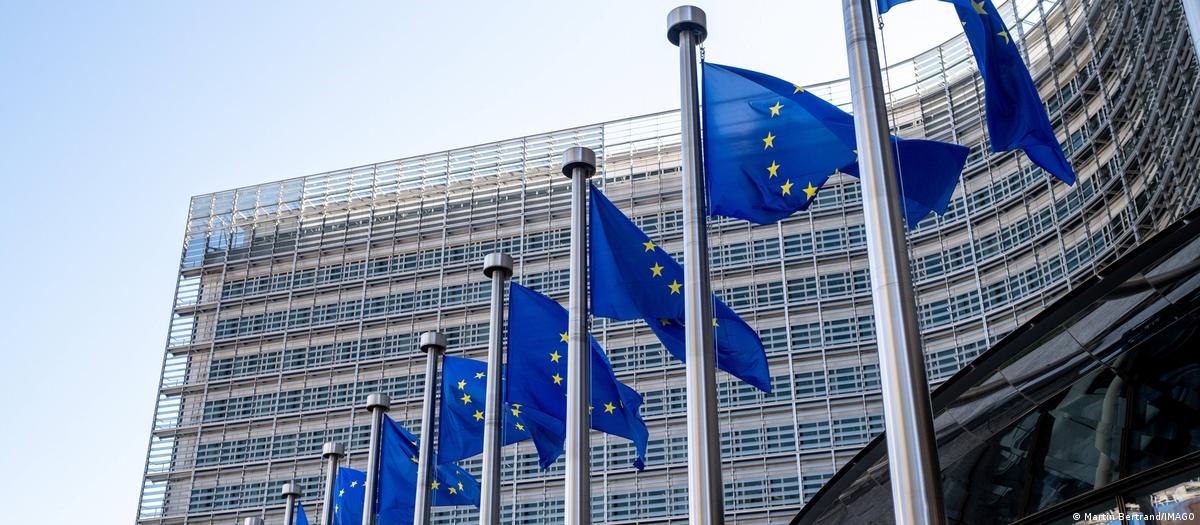 DW українською tweet media