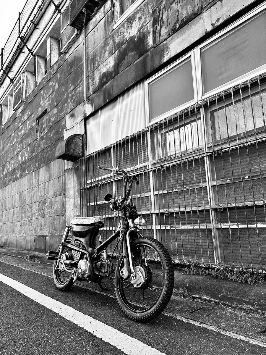 JCH210's tweet photo. #hero_motorcycle
フルカスタムスーパーカブ完成！！！！！
#スーパーカブ #フルカスタム https://t.co/kmuUiQKttJ