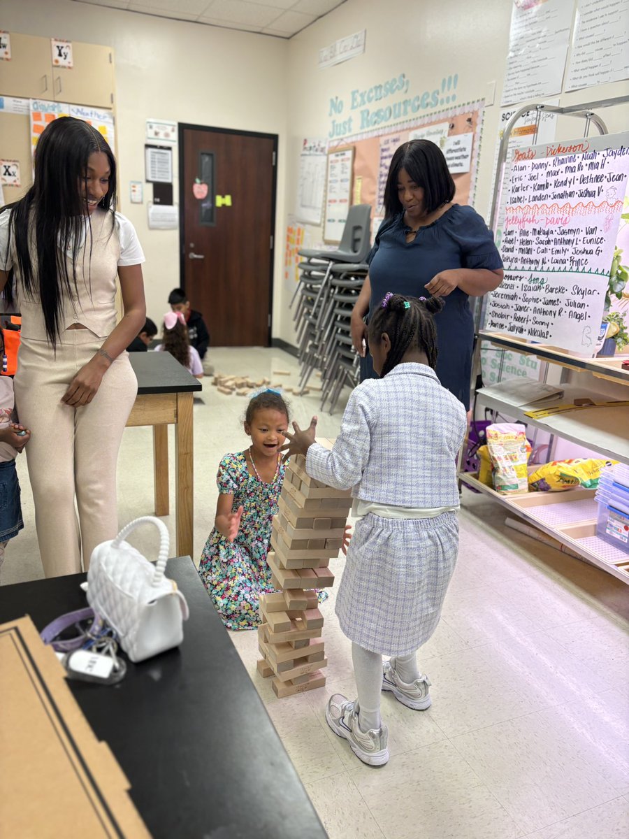 🐼  🎀  𝒯𝓇𝒶𝐿𝒾𝓈𝒽𝒶  🎀  🐼 tweet media