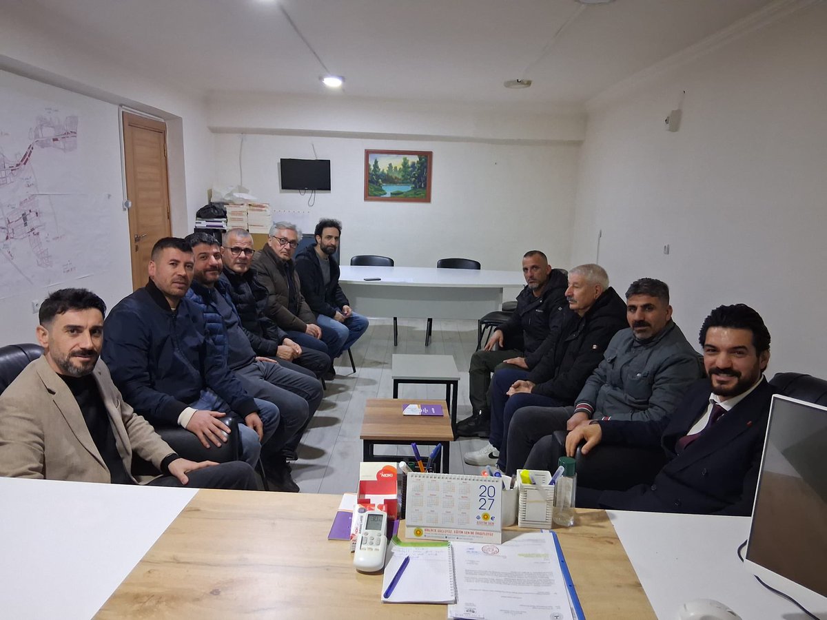 Şoförler ve Otomobilciler Esnaf Odası, il yönetimimizi ziyaret ettiler. 
Nazik ziyaretlerinden dolayı Oda Başkanı Sn.  Selahattin Alparslan ve yönetimine teşekkür ediyor, çalışmalarında başarılar diliyoruz.