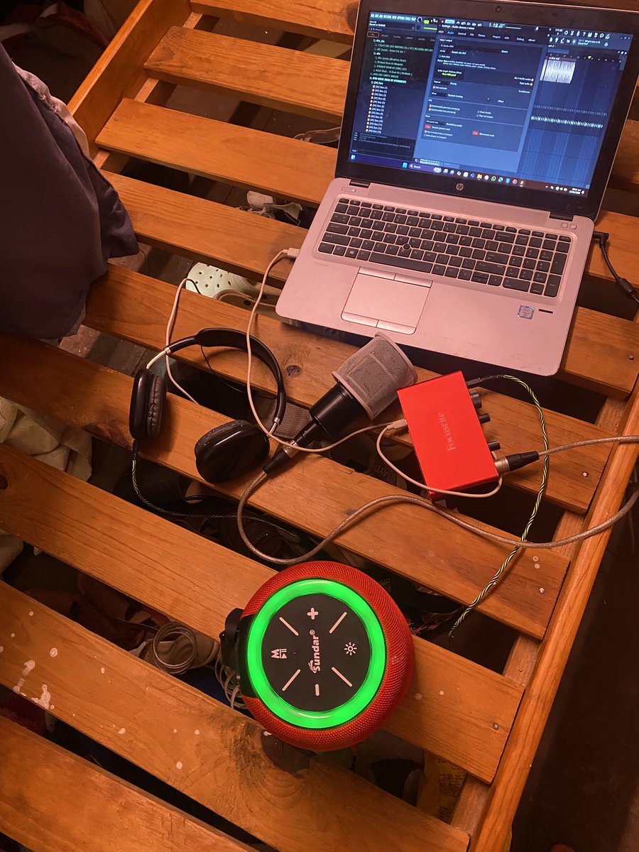 BukeloS95126's tweet photo. @joincreatordao Have been making music for 8 years. The more i mix and learn about sound engineering i learn that making music is solving problems and for me i find happiness in making music 

0xcE4691Ff88D34E6F686e3F647E88EC9186edef55 https://t.co/HxO4osnqBT