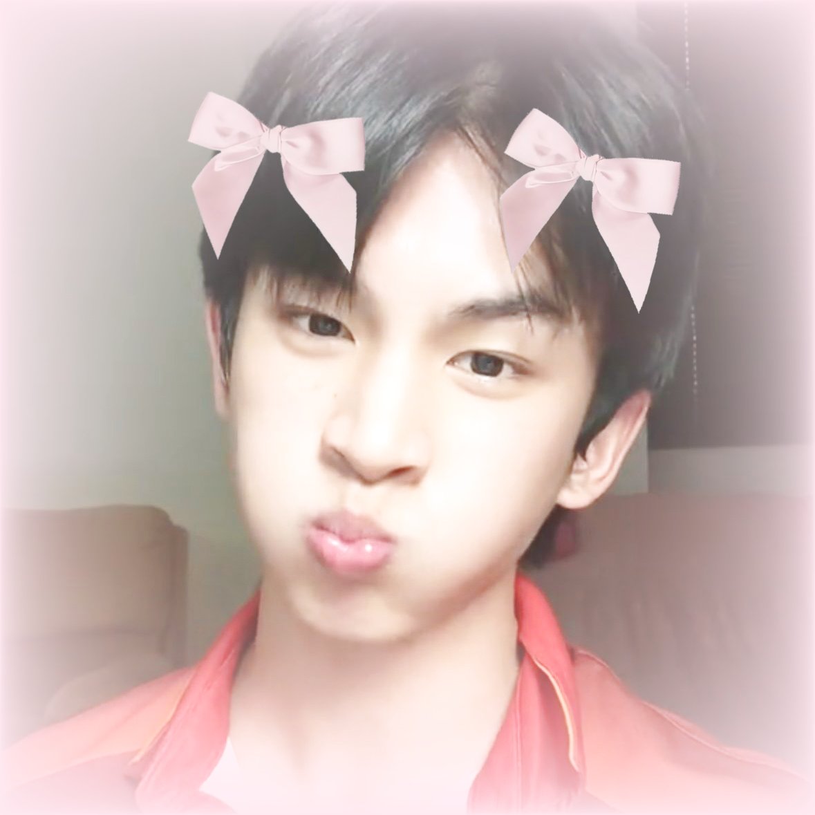 Kakak Surf tweet media