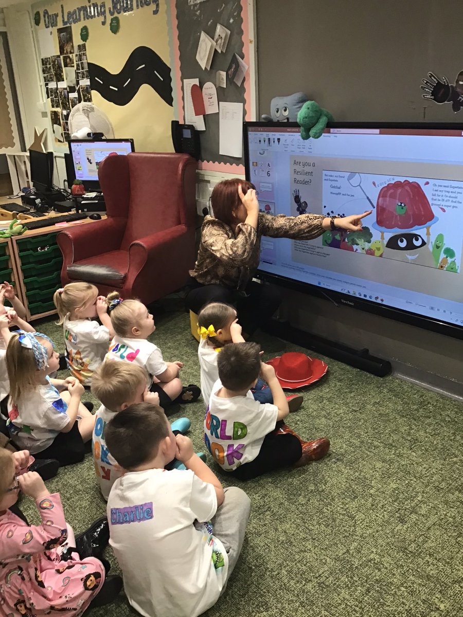 CaldiNursery's tweet image. 💚⭐️Developing our reading and oracy skills in Resilient Reader #welovereading #tunandtalk 
@Caldiprimary @caldiRebels @CaldiNursery @LiftSchools @nigel_whittle @vainclark @MbroCouncil @AndyMcDonaldMP @Centre_right_ ⭐️