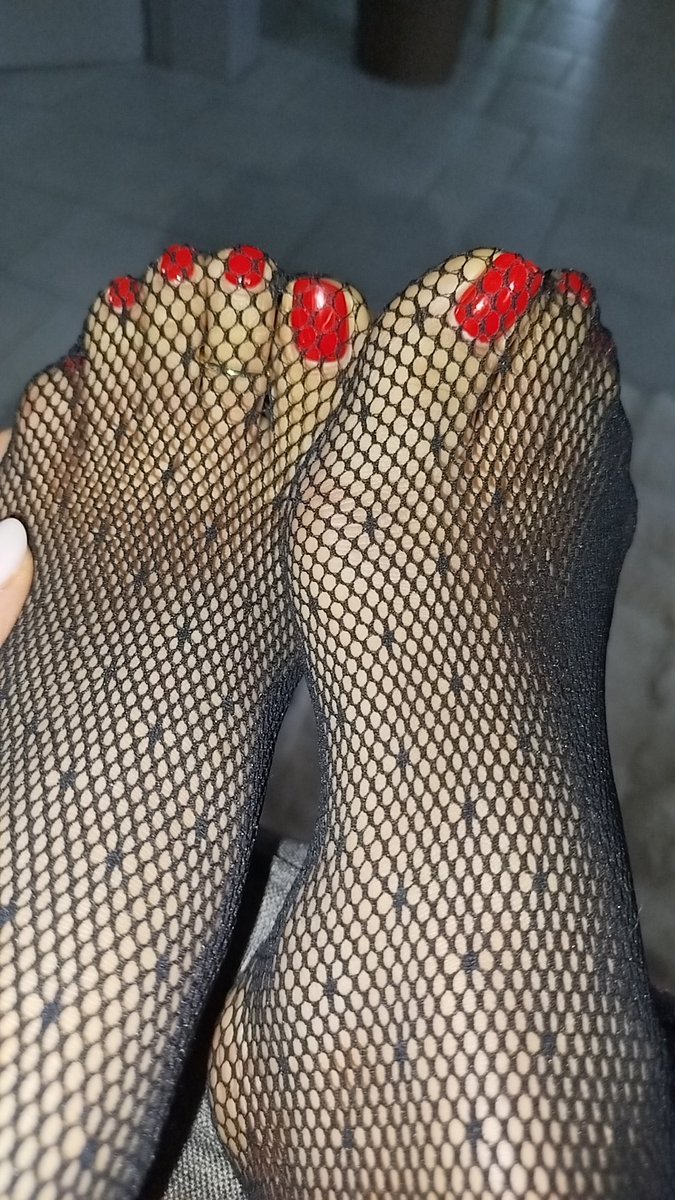 nana zmood tweet media