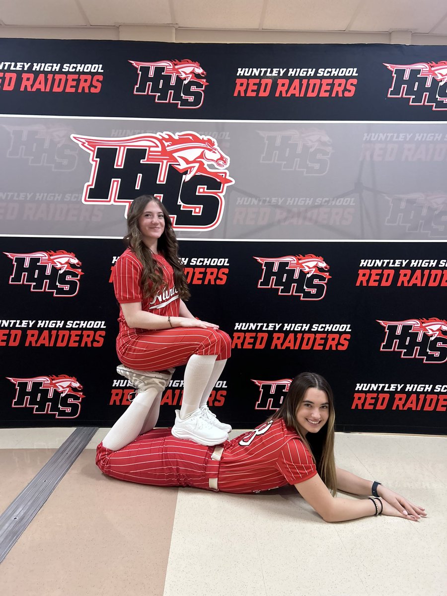 HuntleySoftball's tweet photo. Stay tuned for our annual dance off competition tonight!
Voting will begin after 6:00 pm
Theme are country, top 40 and 70’s https://t.co/DleEKAAzTL