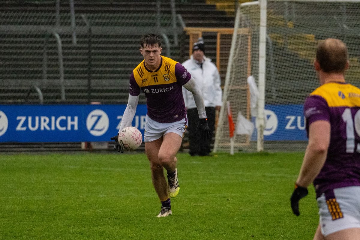 Lloyd Colfer tweet media