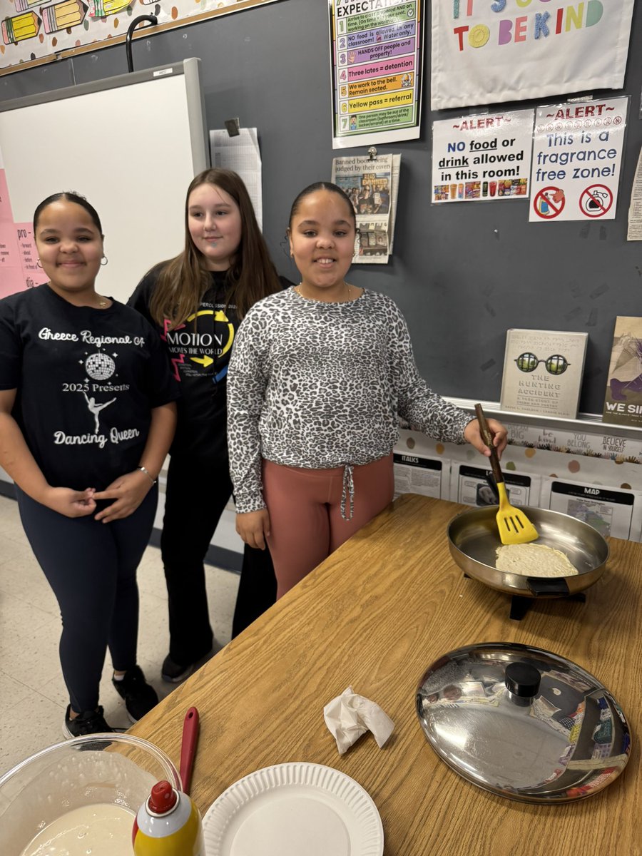 MsSchillaciELA's tweet photo. Pancake party because we are AWESOME kids! @mrlumb @greecearcadiams https://t.co/InVIt5vlFL