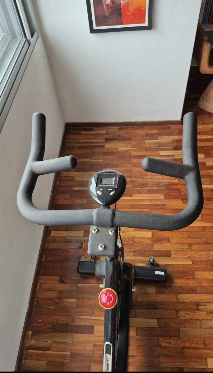 lu_berriel's tweet photo. Bicicleta fija a la venta!
La bicicleta ideal. 

Por cualquier información no dudes en consultar 📩 https://t.co/olTkXoKpHX
