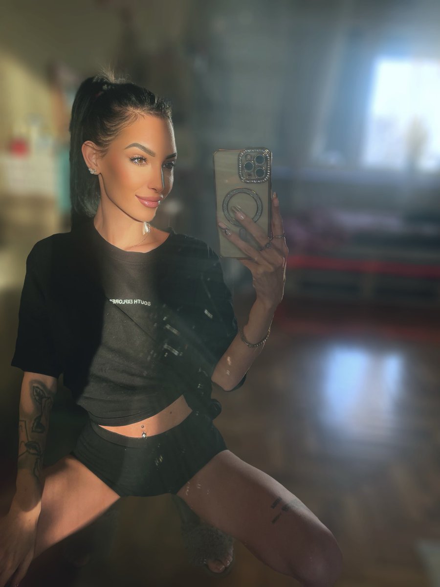 alexa_babicz's tweet photo. https://t.co/E9D3Ryz1z9