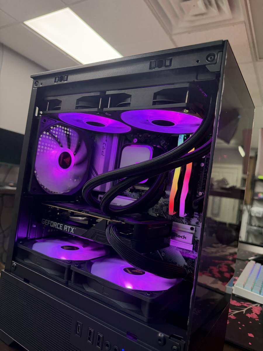 Toastybros tweet media