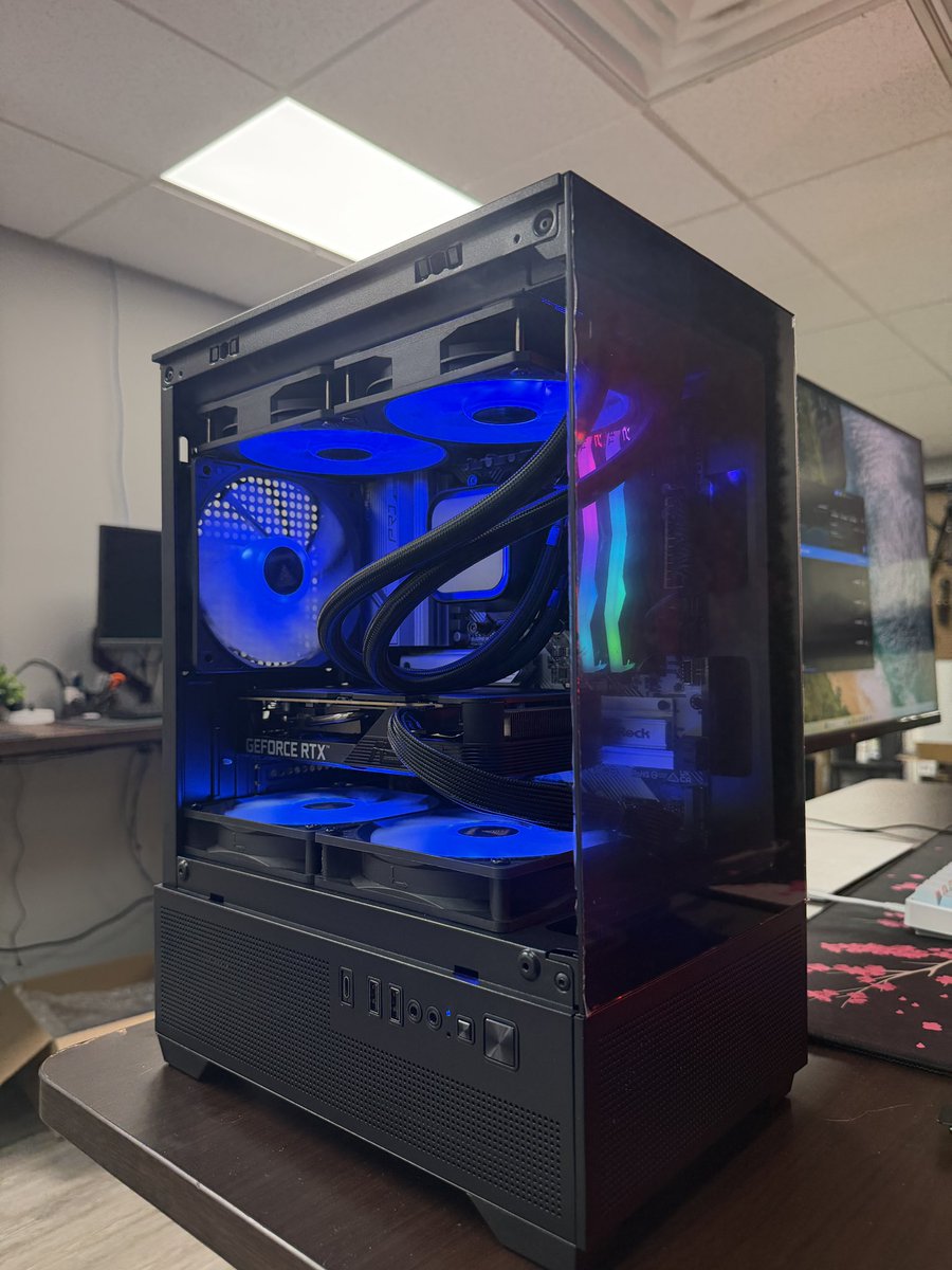 Toastybros tweet media