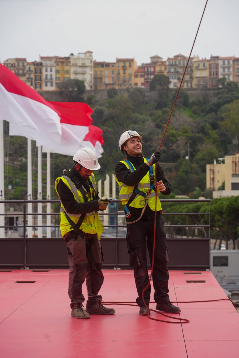 ACM_Media's tweet image. Work in progress 😎🔨

📍 Installation Direction de Course

#MonacoGP #MonacoCircuit #MonacoEPrix