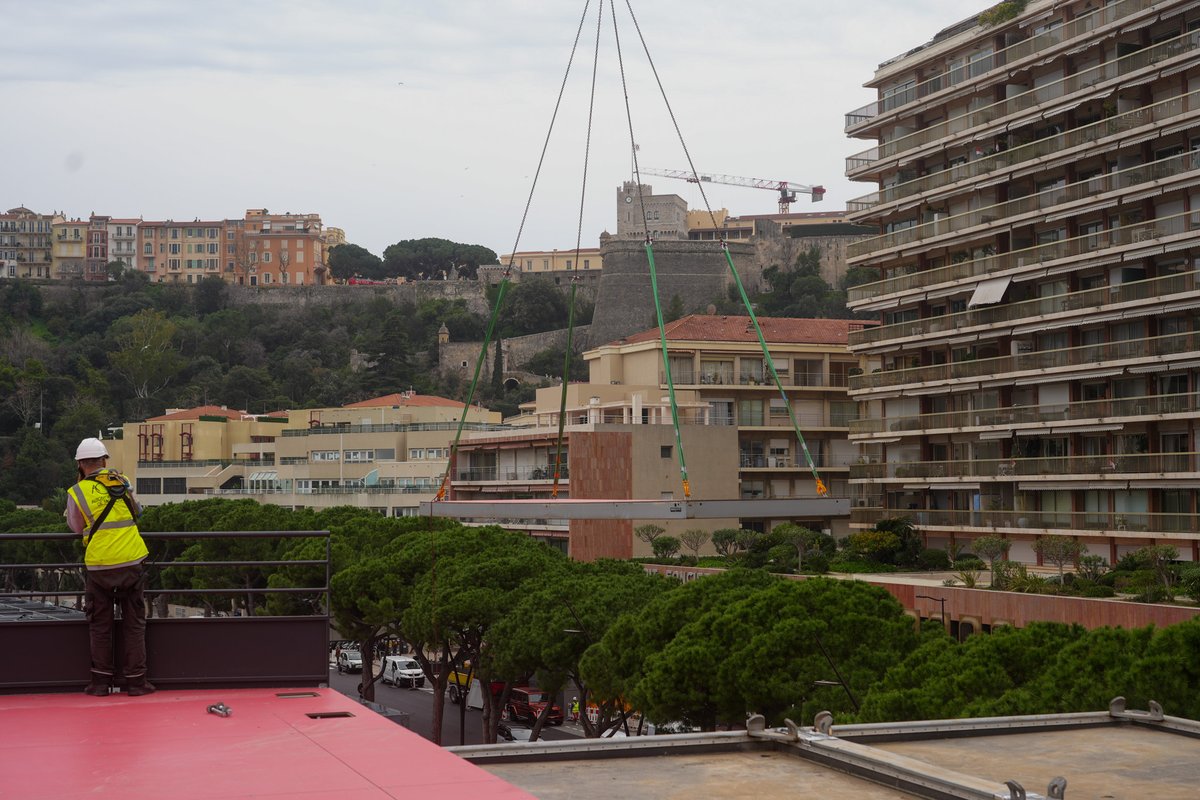 ACM_Media's tweet image. Work in progress 😎🔨

📍 Installation Direction de Course

#MonacoGP #MonacoCircuit #MonacoEPrix